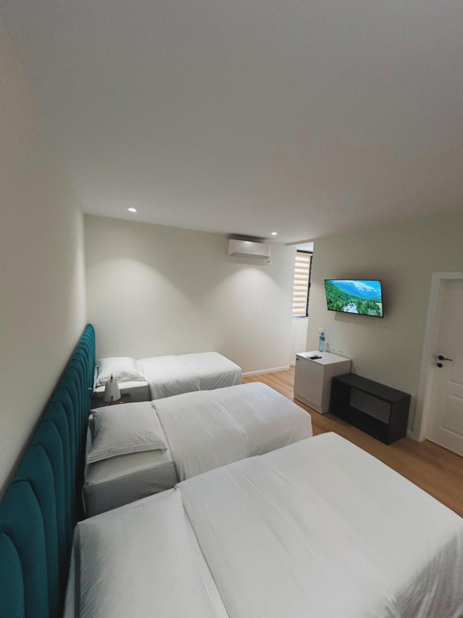 Clinton Tirana Inn חדר תמונה