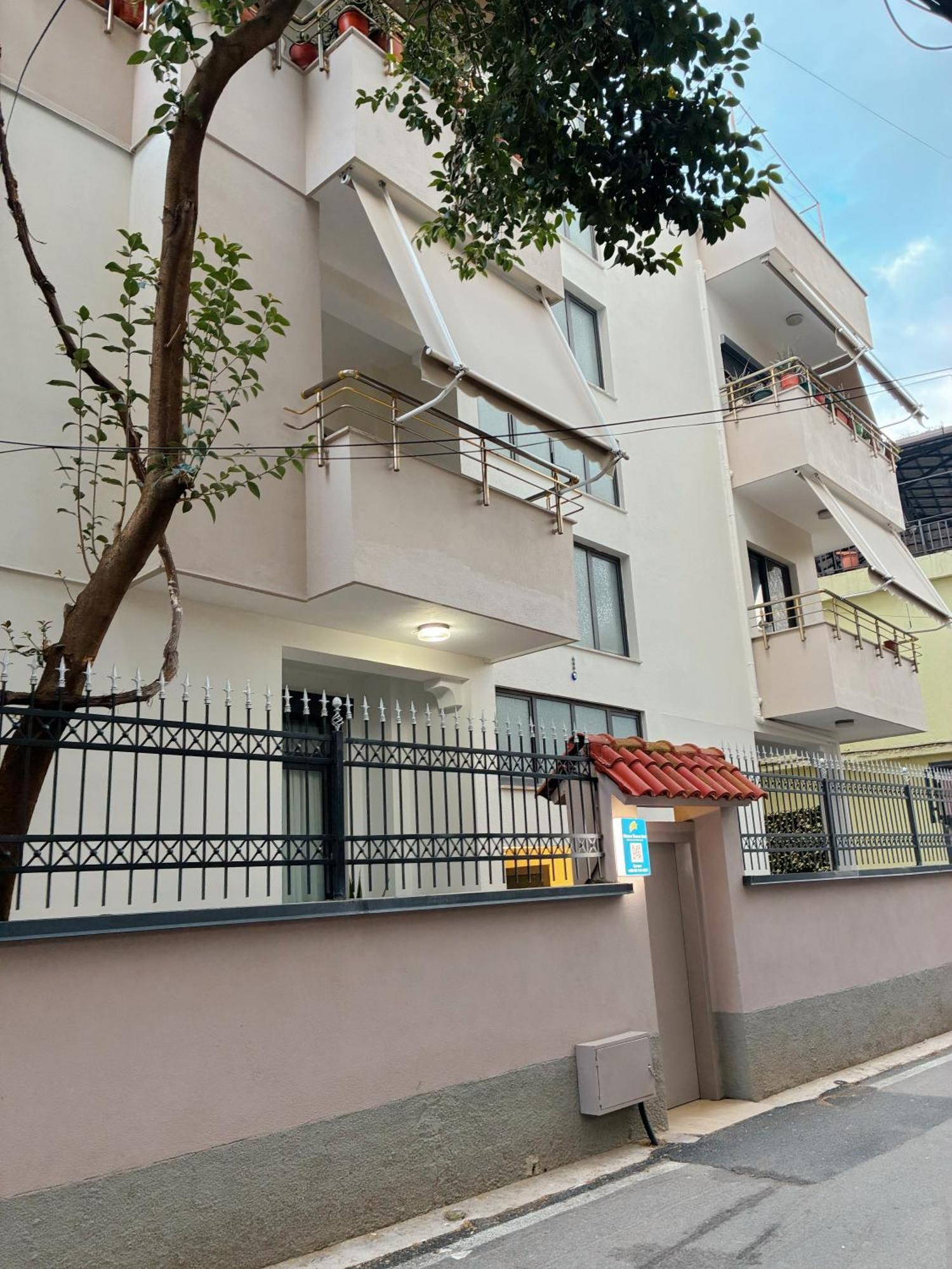 Clinton Tirana Inn מראה חיצוני תמונה